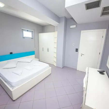 Hotel Tosi *