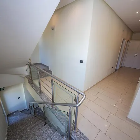 فندق Tosi تيرانا