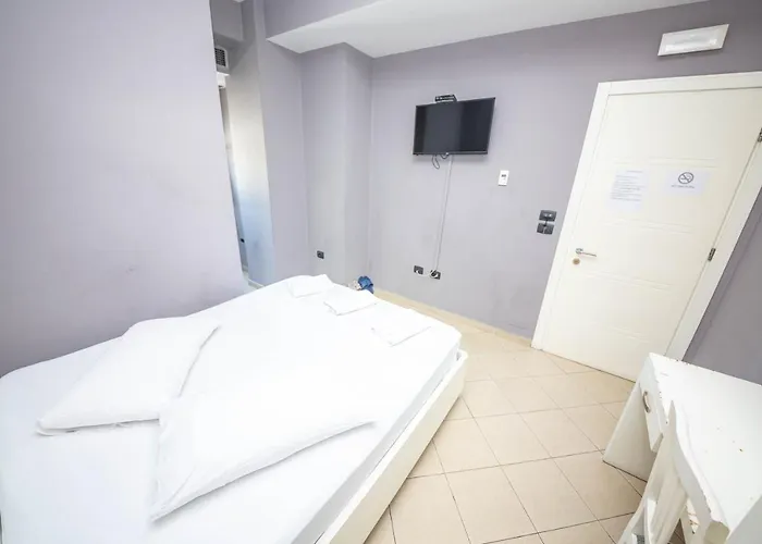 Hotel Tosi Tirana